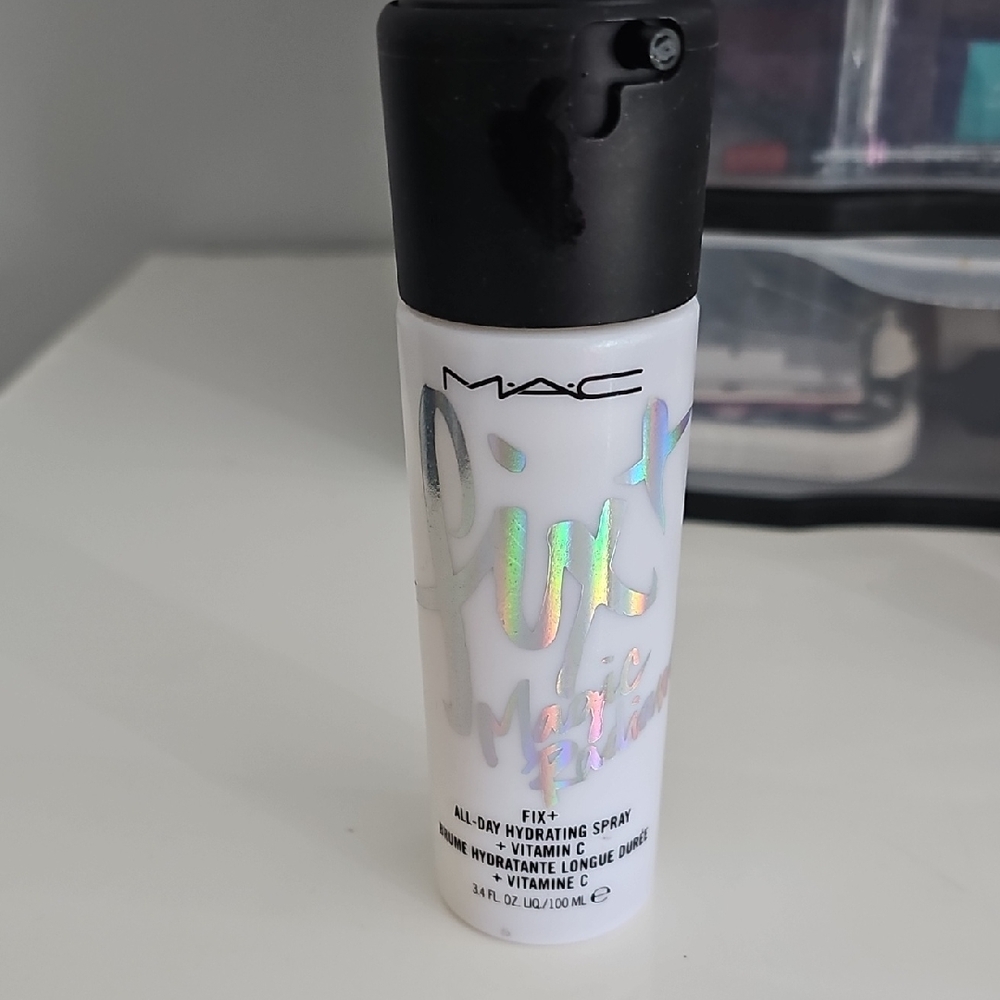 MAC Cosmetics Fix+ All-Day Hydrating Spray